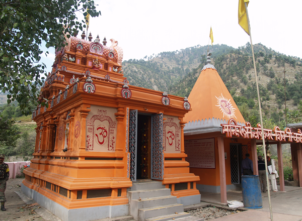 Kanchi Kamakoti Peetam - Saraswati Mandir Temple at Rambhan, J&K - Jammu Kashmir