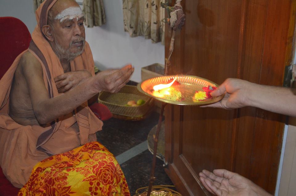 Shankaracharya Swamigal Deepavali