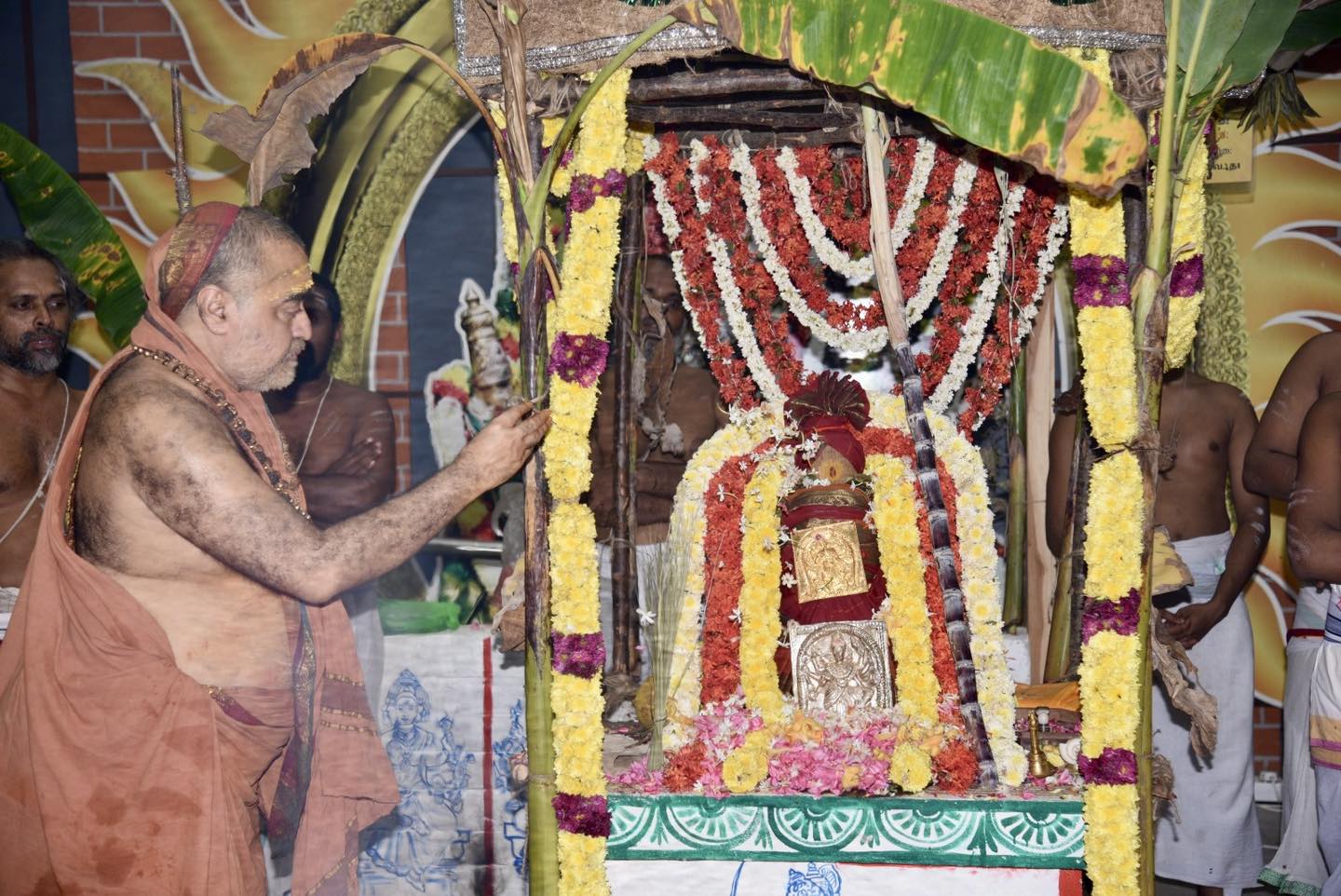 Devi Navaratri - Chandi Homam Poornahuti performed at Shrimatam camp at Nallur