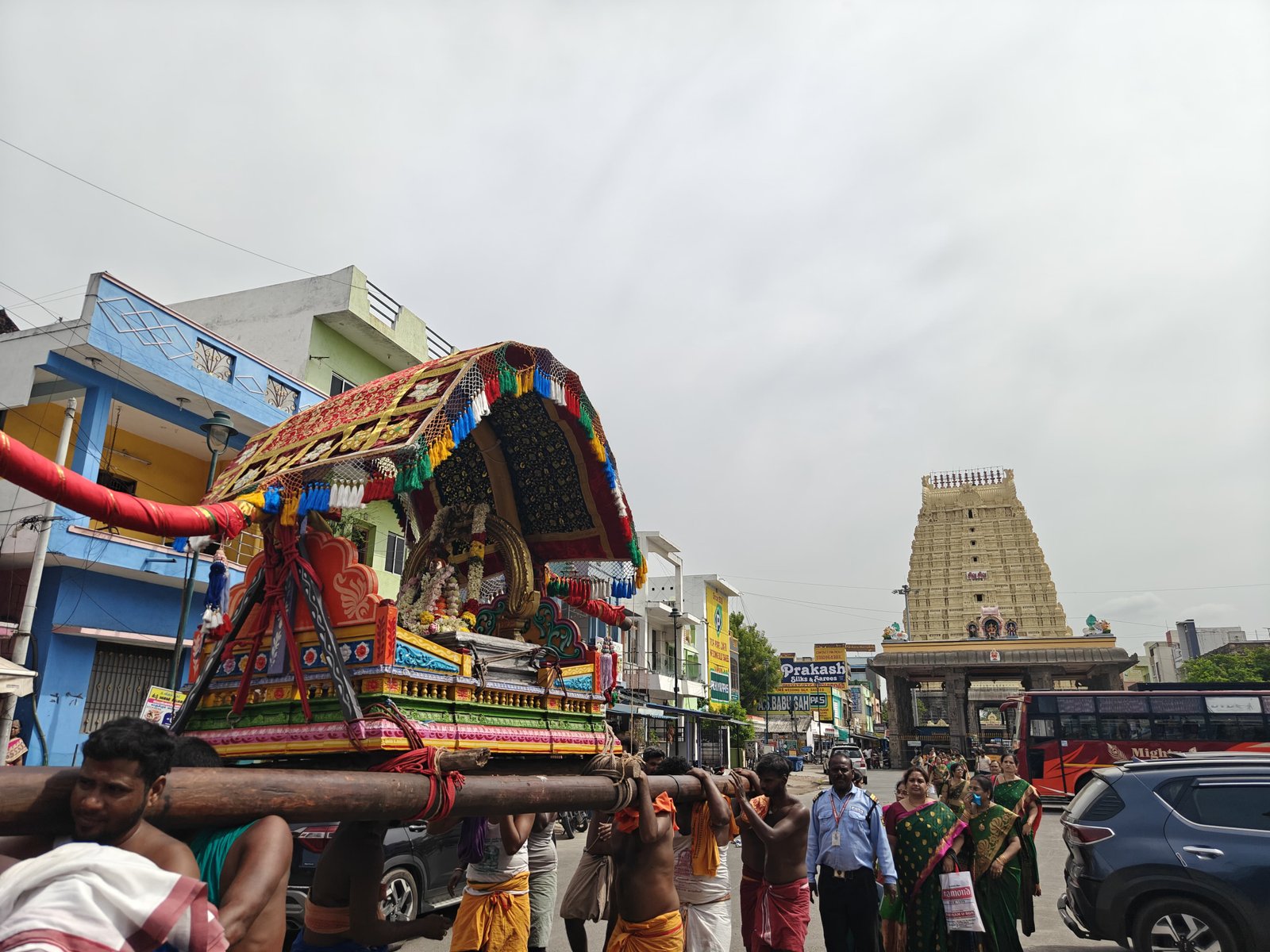 Guru Poornima - Sri Shankaracharya utsavam performed around Raja Veethis in Kanchipuram