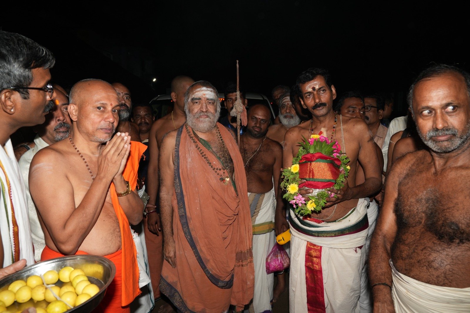 Śrī Emoor Bhagavathi Temple at Kallekkulangara, Akathethara, Palakkad - Pujya Kanchi Shankaracharya Swamiji's visit Śrī Emoor Bhagavathi Temple at Kallekkulangara, Akathethara, Palakkad - Pujya Kanchi Shankaracharya Swamiji's visit