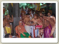 His Holiness conferring the Asthana Vidwan Title